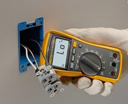 جهاز فحص ملتيميتر  600V  DC/AC من فلوك- Fluke