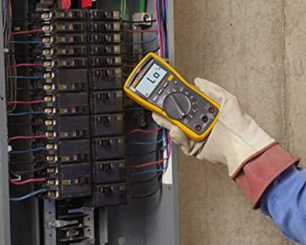 جهاز فحص ملتيميتر  600V  DC/AC من فلوك- Fluke