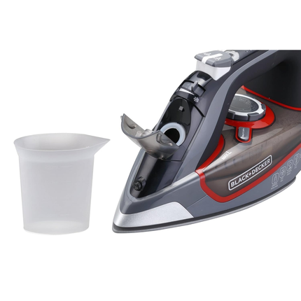 مكواة بخار بـ قاعدة من  سيراميك قوة 2200 واط ماركة Black & Decker