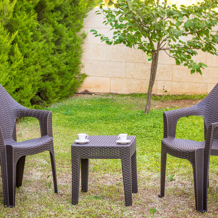 كرسي بابل راتان بلاستيكي بذراعين من سامبا