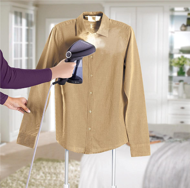 مكواة بخار بلاك أند ديكر محمولة باليد 1500 واط