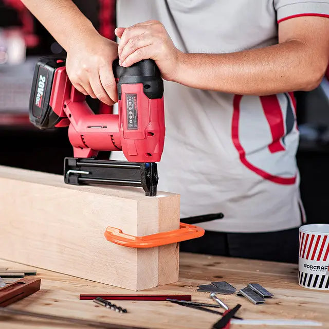 فرد مسامير شحن 20 فولت من وركرافت