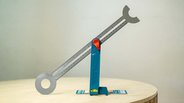 زاوية علام متحركة مع ميزان ماء من توتال