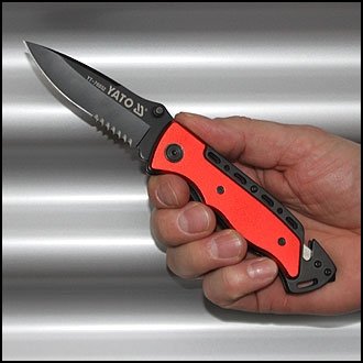 سكين قلاب ياتو احمر