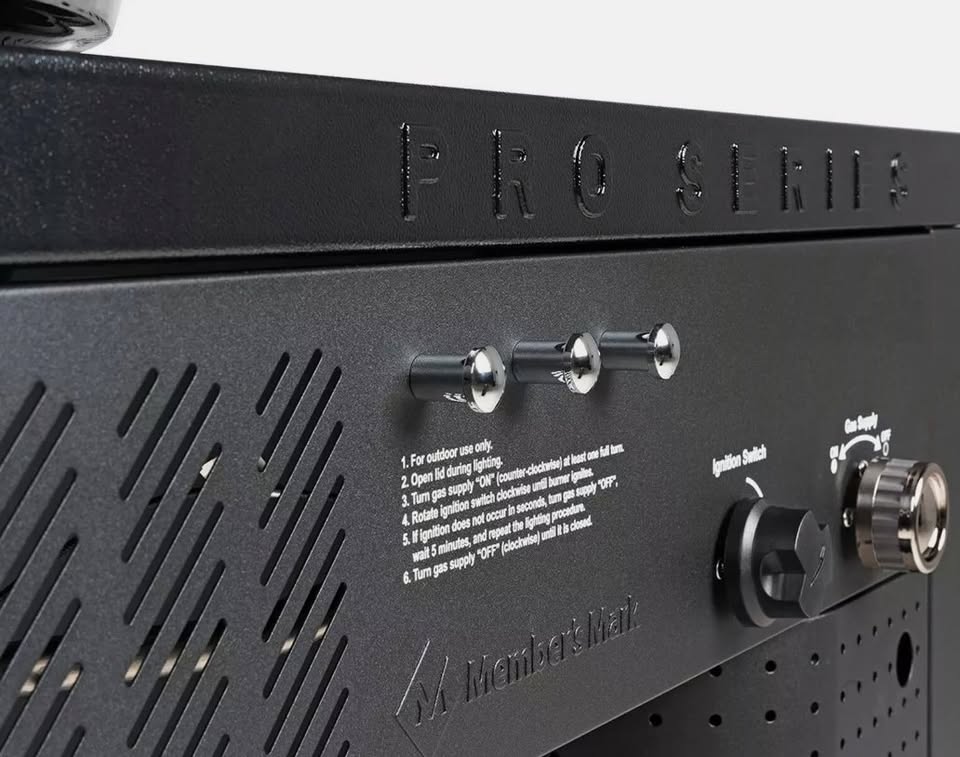 شواية فحم بمساعدة الغاز - ولاعة سريعة من سلسلة Member's Mark Pro | Amman Hardware شواية فحم بمساعدة الغاز - ولاعة سريعة من سلسلة Member's Mark Pro | Amman Hardware