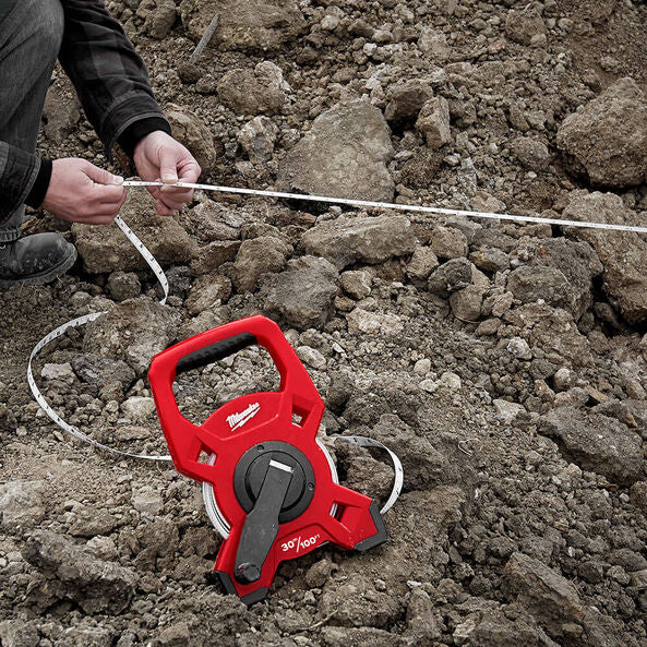 متر طويل مفتوح من الألياف الزجاجية بطول 30 مترًا/100 قدم من Milwaukee