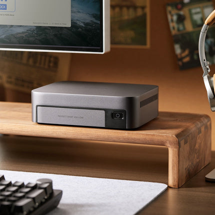 وحدة تخزين UGREEN المتصلة بالشبكة DXP480T (بدون أقراص) Plus EU / 25892