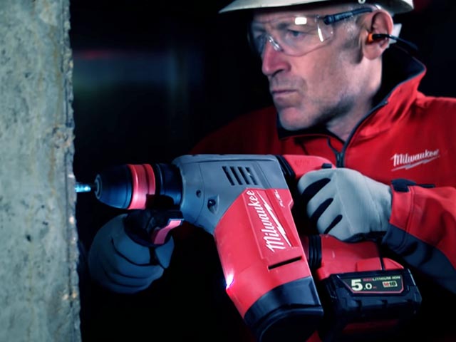 همر شحن 18 فولت فيول SDS-Plus Milwaukee