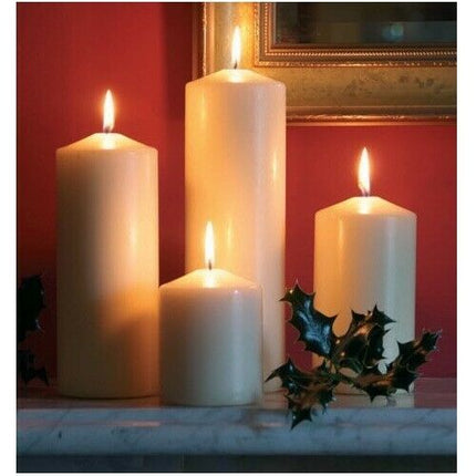 شمعة كبيرة غير معطرة من Price's - قياس 25*8 سم