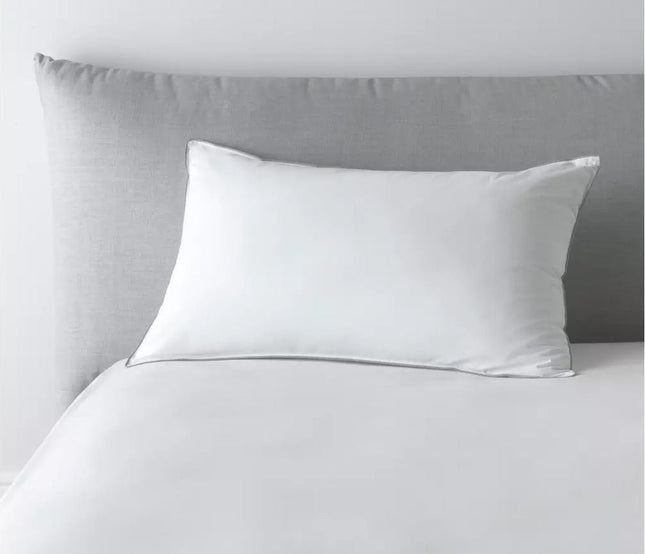 وسادة متوسطة الكثافة من ARMN بتصميم Snuggle Down