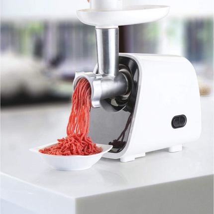 فرامة اللحوم الكهربائية بشفرات ستانلس ستيل قوة 1500 واط ماركة Black & Decker