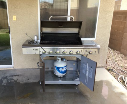 شواية الغاز 6 شعلات من Nexgrill