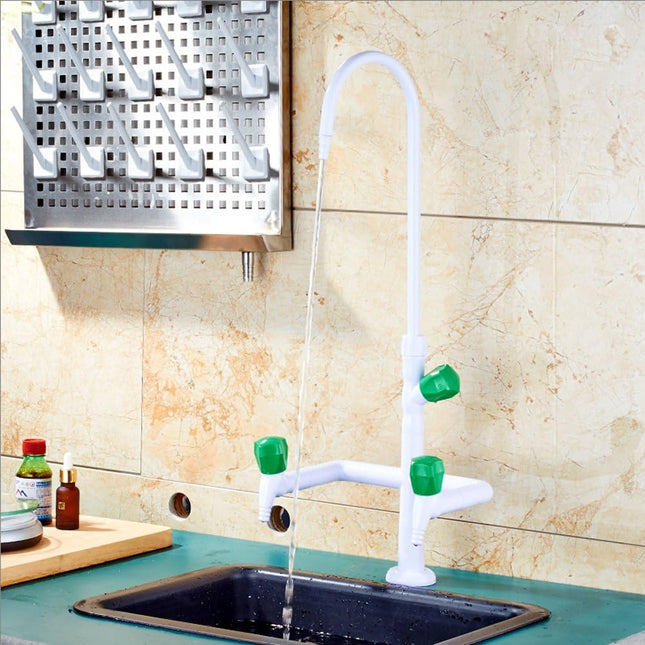 حنفية مخبرية ثلاثية المخرج قابلة للدوران 360 درجة – مصنوعة من النحاس | للاستخدامات الطبية والمخبرية