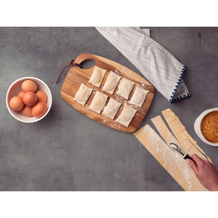 قطاعة عجين 18 سم من Tramontina Utilita