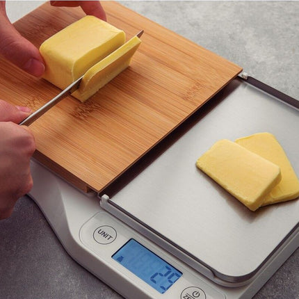 ميزان مطبخ ديجيتال مع لوح تقطيع من Tramontina Adatto