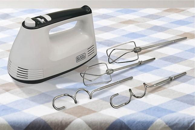 خلاط يدوي بلاك أند ديكر  300 واط-  أبيض