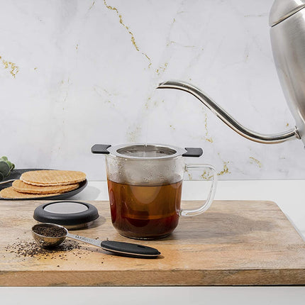 LA CAFETIèRE TEA GIFT SET WITH TEA INFUSER, TEA MEASURING SPOON, LOOSE TEA STAINLESS STEEL SET OF 4 IN GIFT BOX
