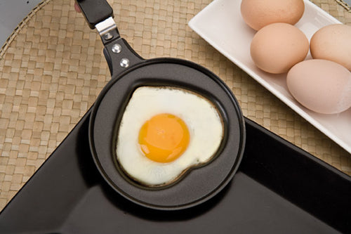 مقلاة بتصميم قلب 12 سم من Ibili - أسود