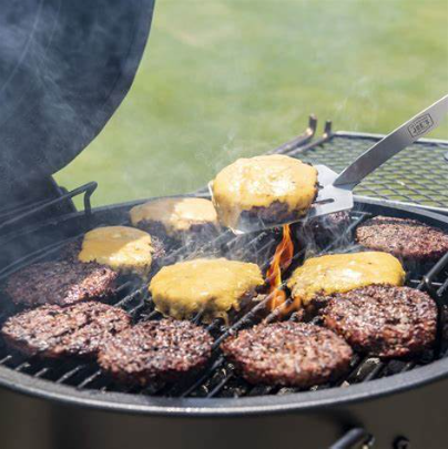 برميل الشواء والتدخين من Oklahoma Joe's