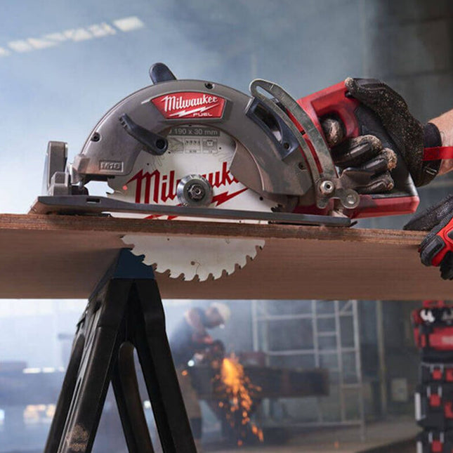 شفرة منشار دائرية للخشب من Milwaukee مقاس 235 مم × 30 مم × 40T