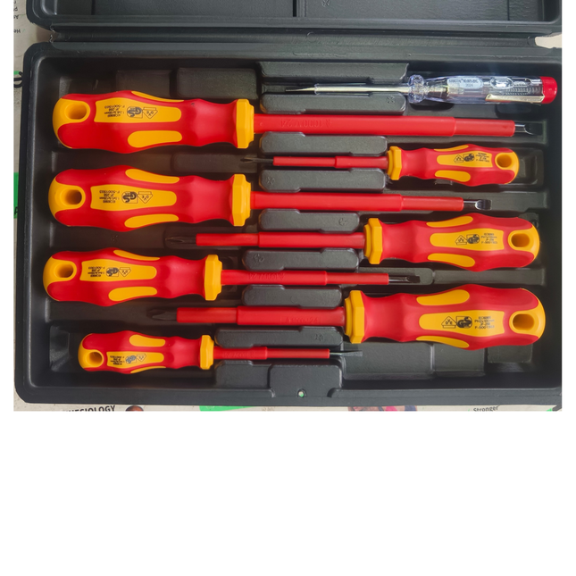 طقم مفكات معزول 8قطع اكسكورت