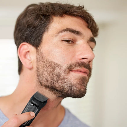 ماكينة تشذيب شعر متعددة الاستخدامات فيليبس Multigroom Series 3000 7-in-1 — MG3720