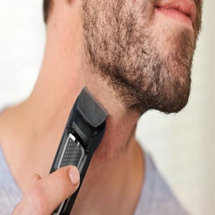 ماكينة حلاقة فيليبس 8 بـ 1 للوجه والشعر " مقاومة للماء "ماركة PHILIPS