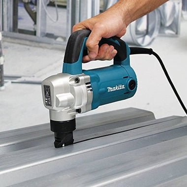 مقص صاج كهربائي 710 واط   ماكيتا - Makita