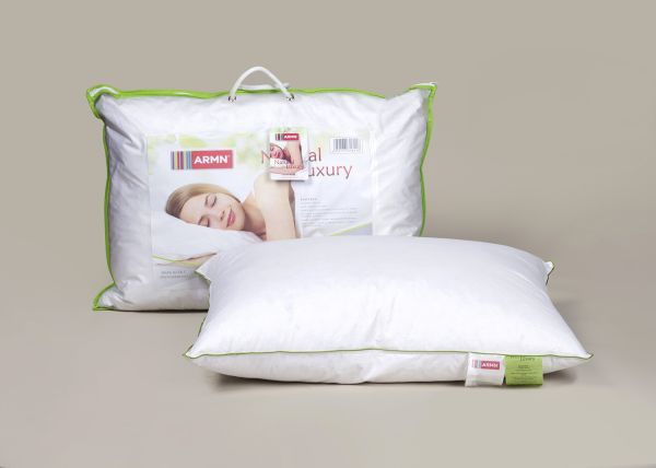وسادة بتصميم Natural Luxury من ARMN