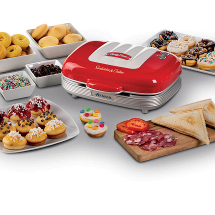 صانعة ساندويشات/مافين/دونت من Ariete Party Time - أحمر